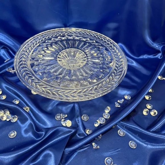 Shannon crystal round footed cake stand - Picture 9 of 10